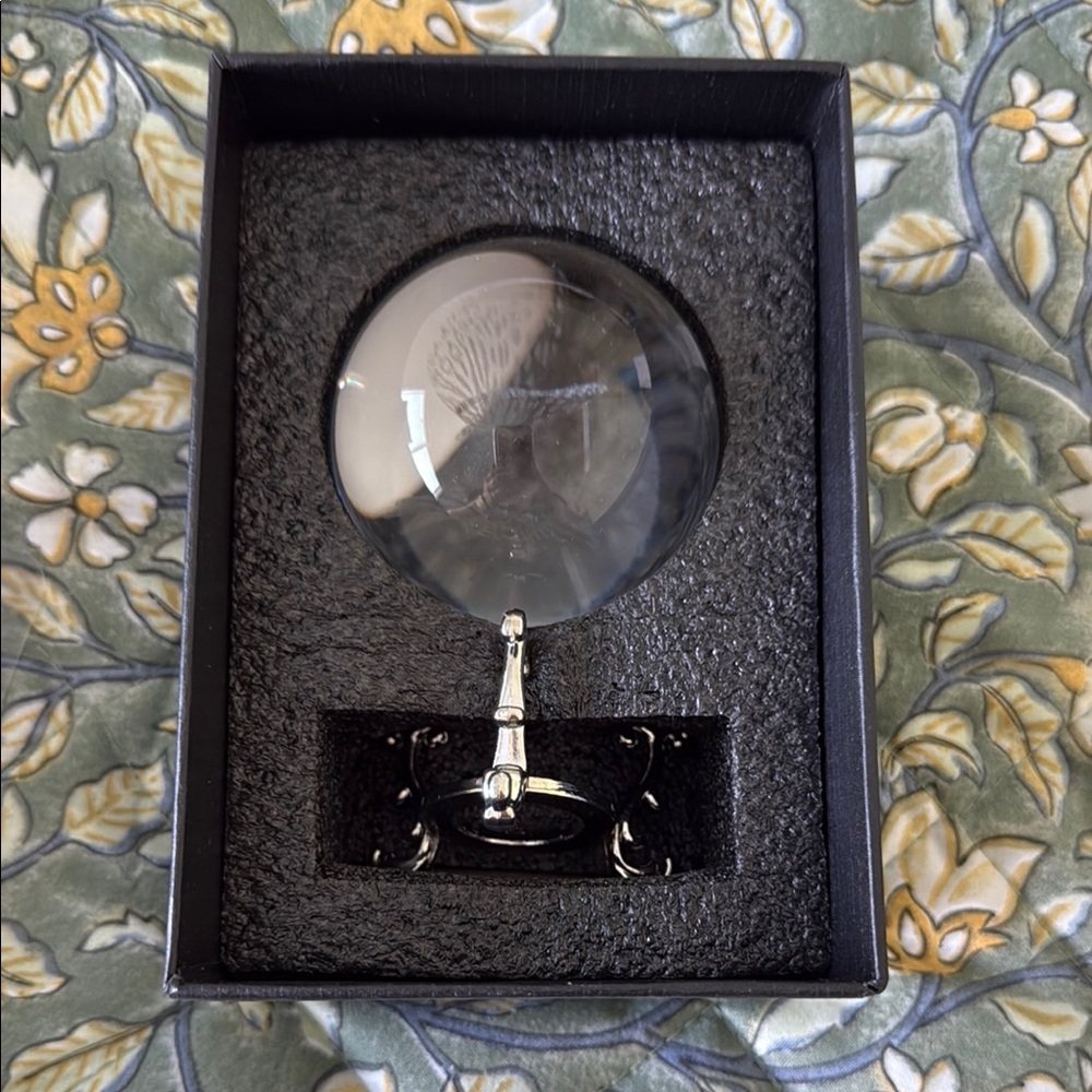 Elegant Silver and Clear Crystal Ball Stand